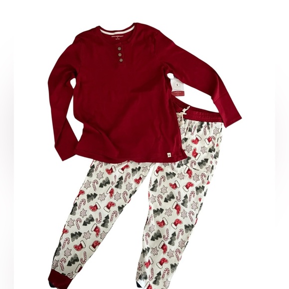 NWT Burt’s Bees Baby Christmas Pajamas Medium - Picture 1 of 6